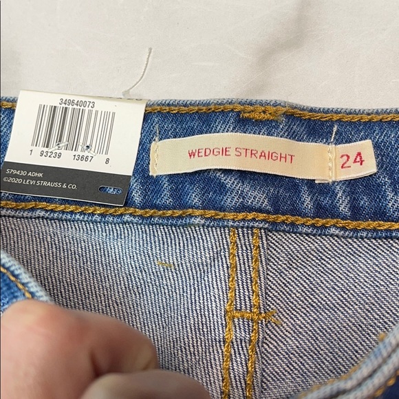 Levi’s Wedgie Fit Straight Jeans Size 24x26 NWT - Picture 4 of 7